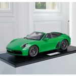 Porsche 911 (992) Carrera 4S Cabriolet - 2020 - Verde pitón 1/8