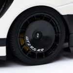 Manthey-Racing Porsche 911 GT2 RS MR 1/18 bianco
