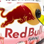 Sergio Pérez Casco en miniatura Fórmula 1 GP de Las Vegas 2023 1/2