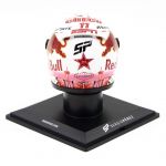 Sergio Pérez Casco en miniatura Fórmula 1 GP de Las Vegas 2023 1/4