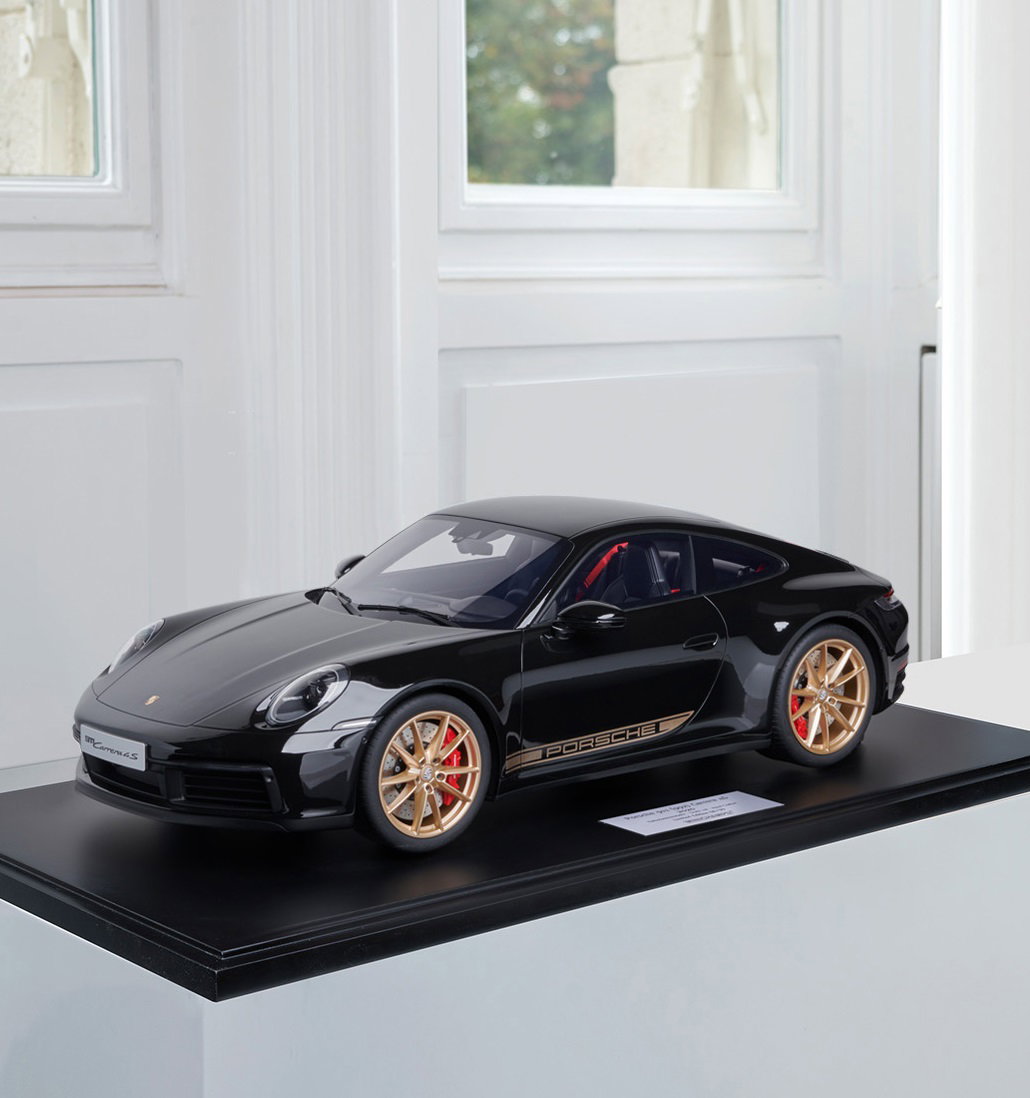 Porsche 911 (992) Carrera 4S - 2020 - Tiefschwarzmetallic 1:8