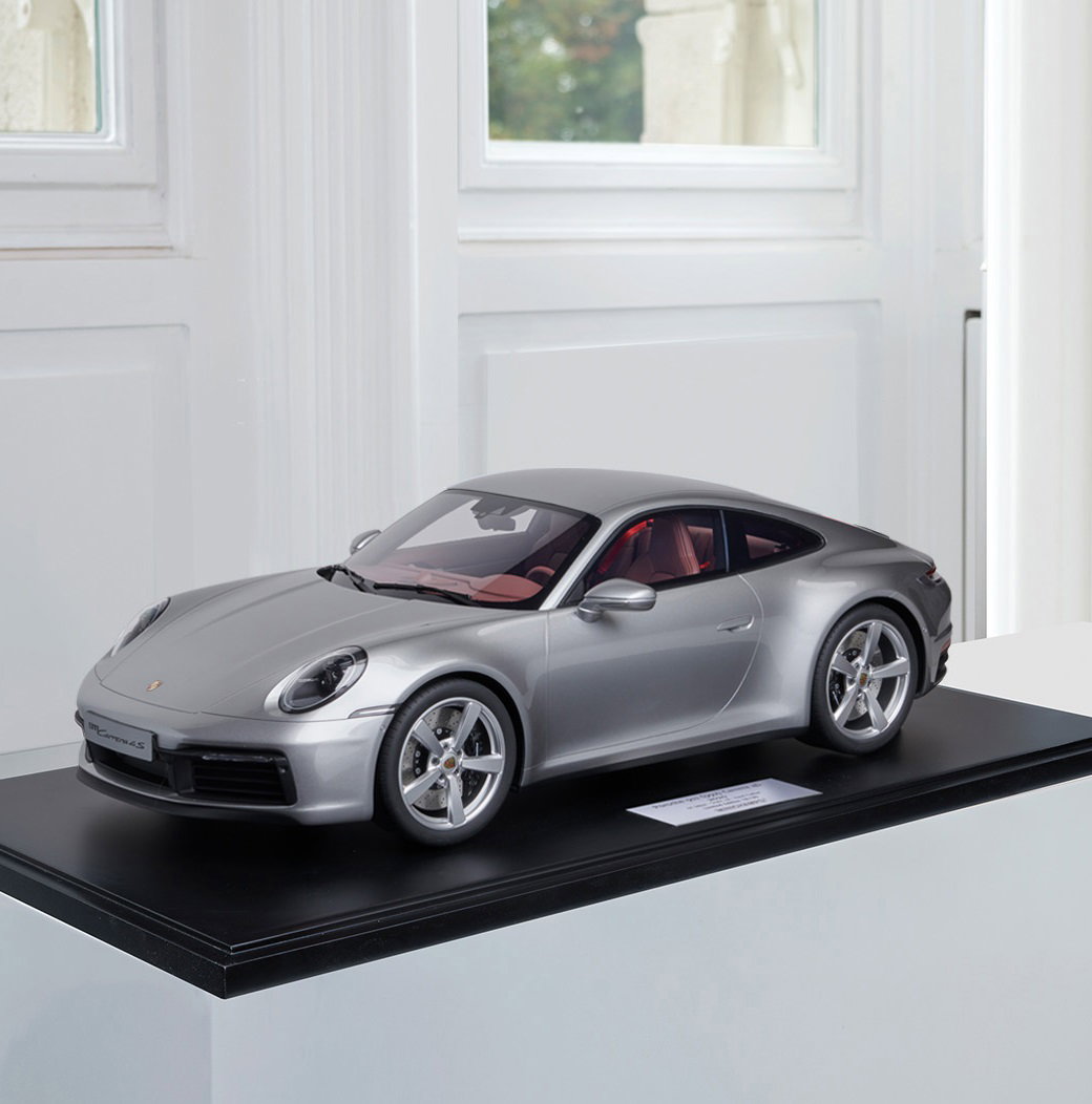 Porsche 911 (992) Carrera 4S - 2020 - Silbermetallic 1:8
