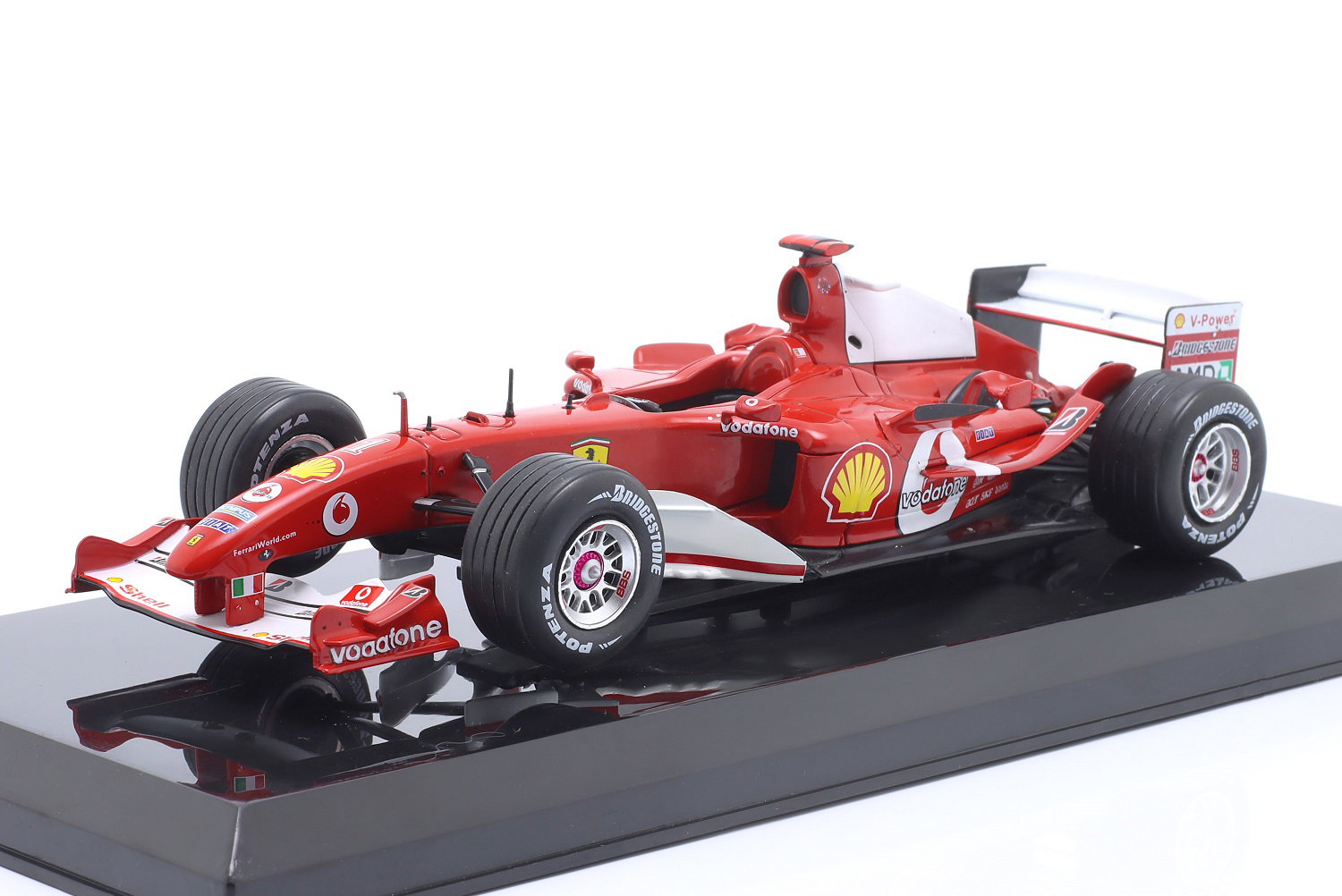 Michael Schumacher Ferrari F2004 #1 Formel 1 Weltmeister 2004 1:24